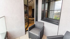 Apartamento clásico, balcón | Terraza o patio