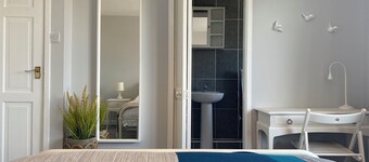 1 min walk to sandy beach! Family friendly home -> Happy Waves ☀️🌊