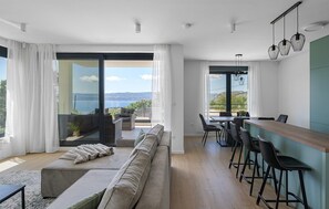 TV, video games, table football, ping pong - Hillside Villa Paradise (Gata)