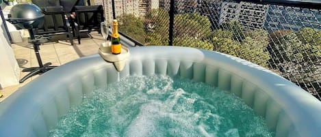 室外 SPA 浴池