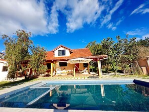 Piscina externa