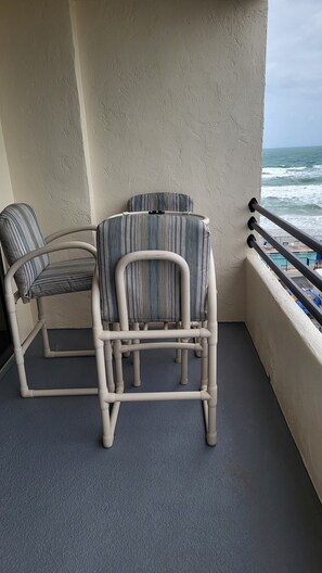 Property grounds - Spectacular, Oceanview Condo, Pool, Hot Tub, Gorgeous Views sunrise to sunset! (Daytona Beach Shores)