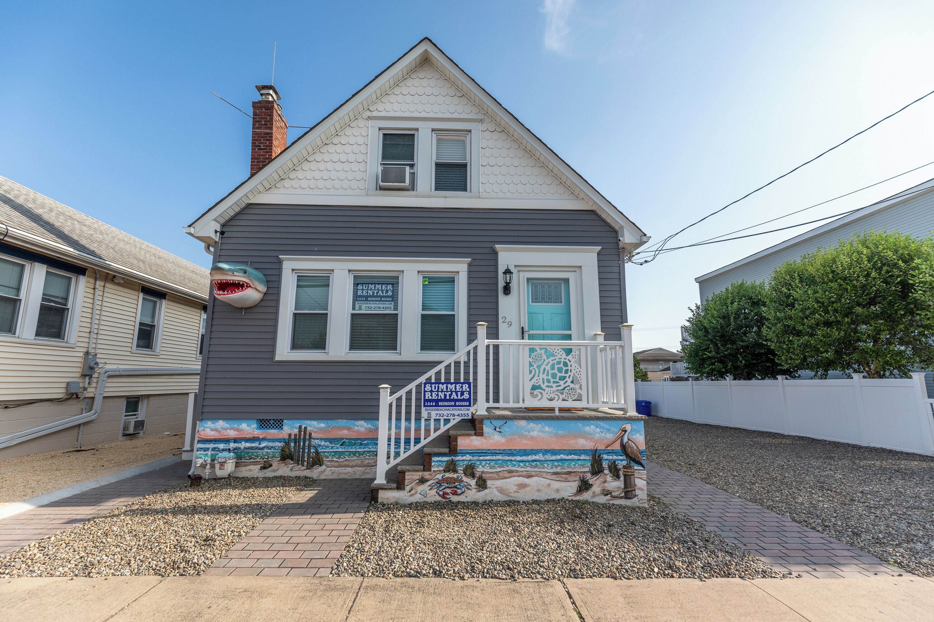 Beautiful 6 bedroom beach house located 4 houses from the beach - pet friendly! 