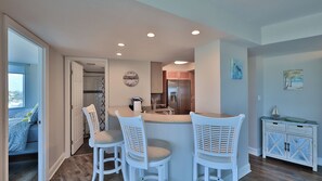 Interior - Beach Bliss -Luxury Condo on Daytona Beach, Handicap Accessible (Daytona Beach)