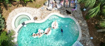 Surf Lodge - Pvt Pool, Walk to beach, 12beds, Sleeps 18, 2 dens, chef kitchen!