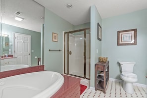 Jetted bath - Pool at Coral Crab - Easy Walk to Beach (North Myrtle Beach)