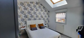 4 Schlafzimmer, Bügeleisen/Bügelbrett, WLAN, Bettwäsche