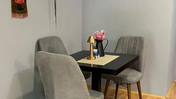 Desk, soundproofing, iron/ironing board, free WiFi