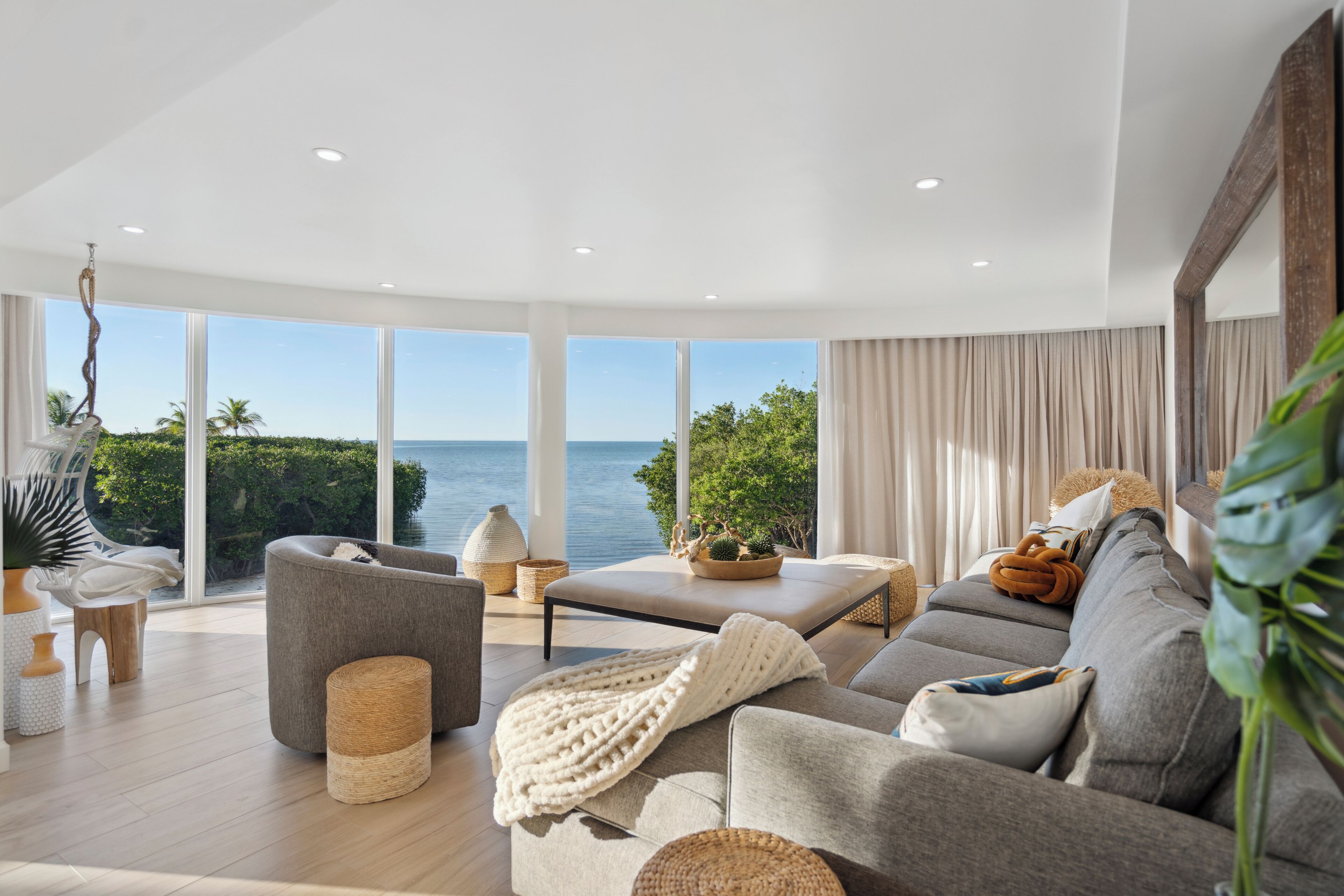 Télévision, livres, écrans d'ordinateur