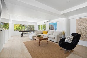 TV, bøker og PC-skjermer