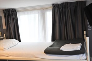 Room - Travel (Amsterdam)