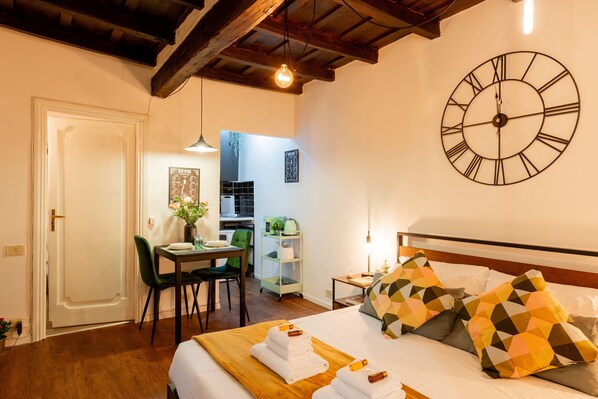 Iron/ironing board, travel crib, free WiFi, bed sheets