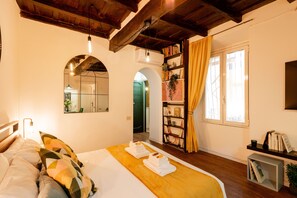 Iron/ironing board, travel cot, free WiFi, bed sheets - Studio Campo de' Fiori (Roma)