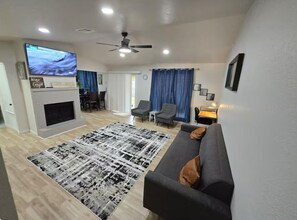 TV connectée, cheminée