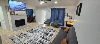 Cozy Home Wt Hot Tub, WiFi n Smart Tv