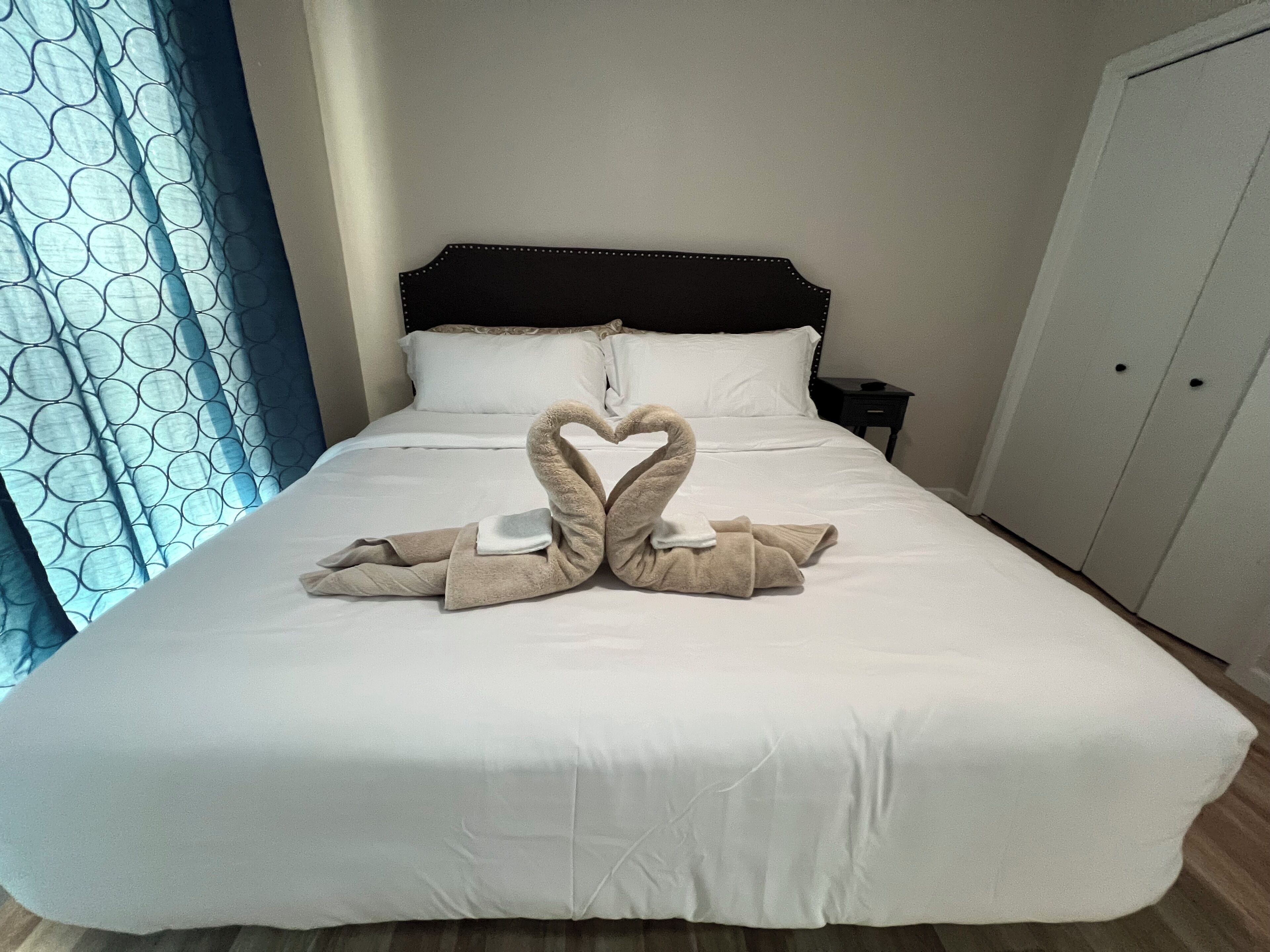 2 chambres, bureau, fer et planche à repasser, Wi-Fi gratuit