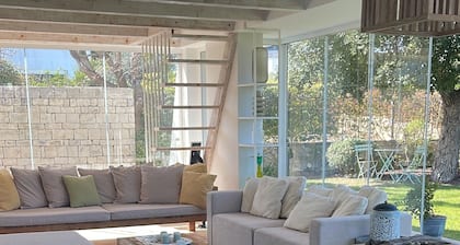 Beautiful villa for rent, close to the sea, 150mp with a 700mp garden