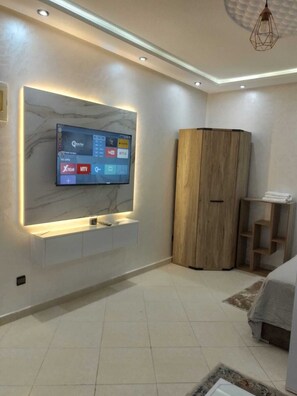 1 bedroom, iron/ironing board, WiFi, bed sheets - Welcome to our Comfortable Homey Flat in Marrakech District (Marrakech Semlalia)