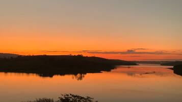 华丽套房, 外廊, 河景 | 客房景观