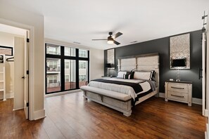 4 bedrooms, iron/ironing board, free WiFi, bed sheets - Memphis Blues Rooftop & Beale st (Memphis)