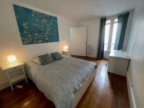1 bedroom, iron/ironing board, WiFi, bed sheets - 1br furnished flat - Heart of Paris 15 - Perfect ''Pied a terre'' or tourism (Paris)
