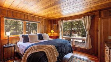 3 bedrooms, bed sheets