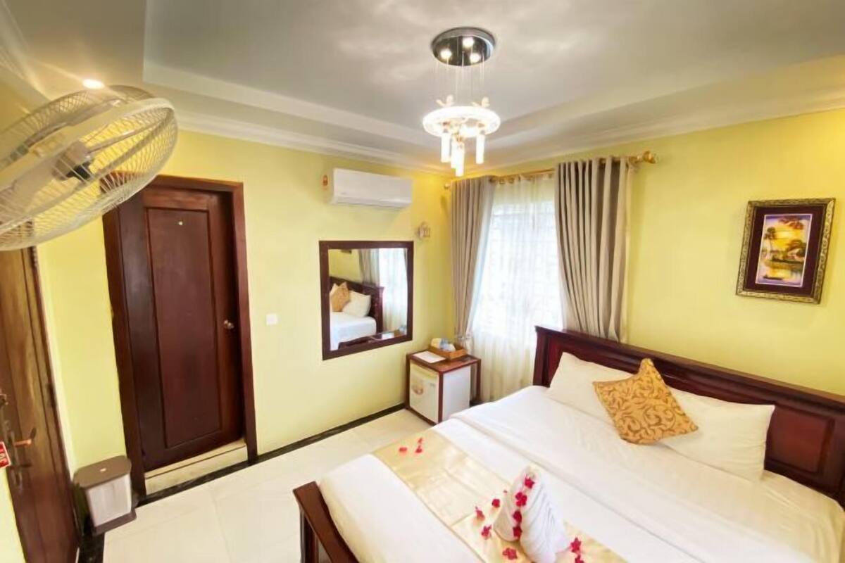 1 dormitorio, colchones con acolchado adicional, escritorio