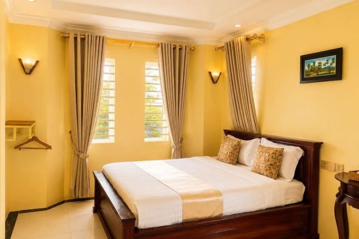 Pillowtop beds, bed sheets
