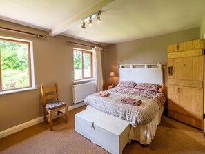 2 habitaciones, tabla de planchar con plancha y wifi gratis 