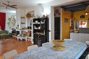 Villa, Multiple Bedrooms, Smoking, Private Pool | Dining
