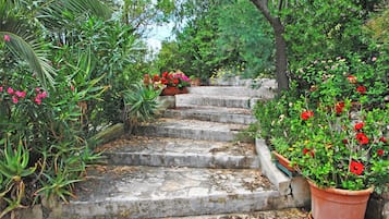 Villa, Mehrere Schlafzimmer, Raucher, eigener Pool | Garten