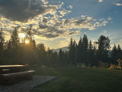 Cozy cabin on 10 acres in Clearwater BC