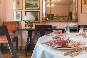 Living area - Elegante e raffinato in zona Crocetta (Turin)