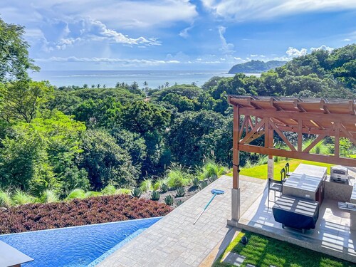 Luxury Home With Ocean View