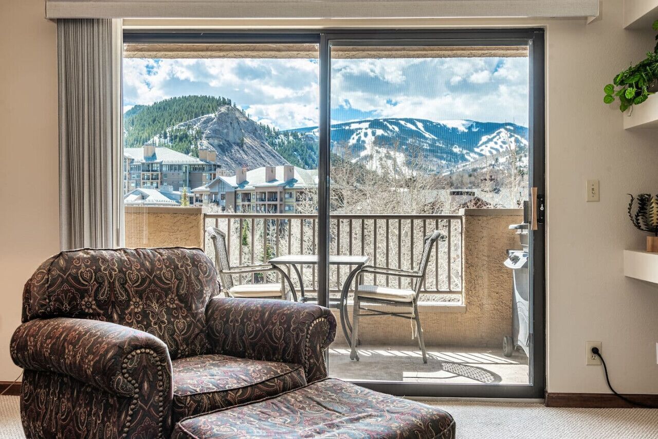 Televisión, chimenea