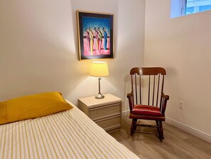 1 bedroom, desk, free WiFi, bed sheets