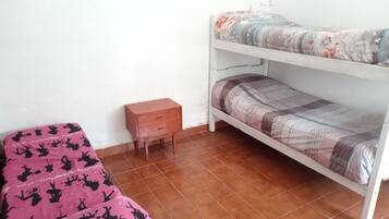 2 bedrooms, WiFi, bed sheets