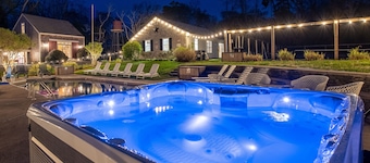 Cape Cod Estate: 2 Homes, Pool, Tennis Court, Game Barn and Bar, Sleeps 20