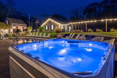 Cape Cod Estate: 2 Homes, Pool, Tennis Court, Game Barn and Bar, Sleeps 20