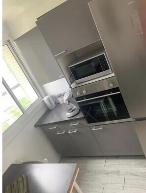 Private kitchen - T3 Marseille 10mn drive from Velodrome & beach (Marseille)