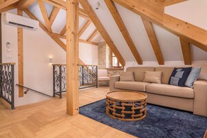 Apartment | Living area | Smart TV