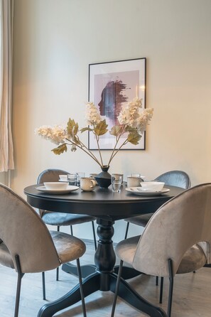 Dining - Budapest Bliss: Gracious Retreat (Budapest)