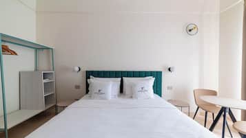 In-room safe, laptop workspace, blackout curtains, soundproofing