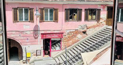 Charming Apartment with WiFi in Historic Sibiu