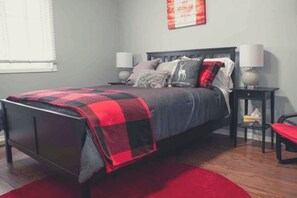 2 bedrooms, desk, iron/ironing board, free WiFi