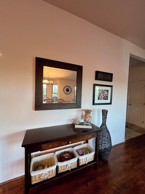 Interior - Serenity Shores Lakefront Home (Bradley)