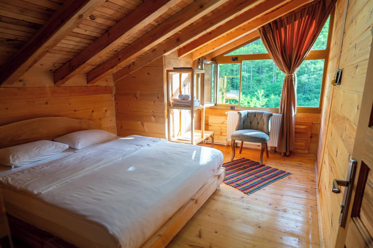 Family Chalet, River View | 2 bedrooms, soundproofing, bed sheets
