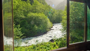 Honeymoon Chalet, River View