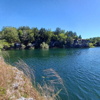 RV Camping Spots - Private Lake View -  < 5 minute drive to Ichetucknee River 
