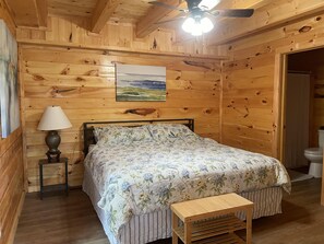 2 bedrooms, free WiFi, bed sheets - Luxury cabin with a "mountain  view" with a hot tub and internet (Slade)